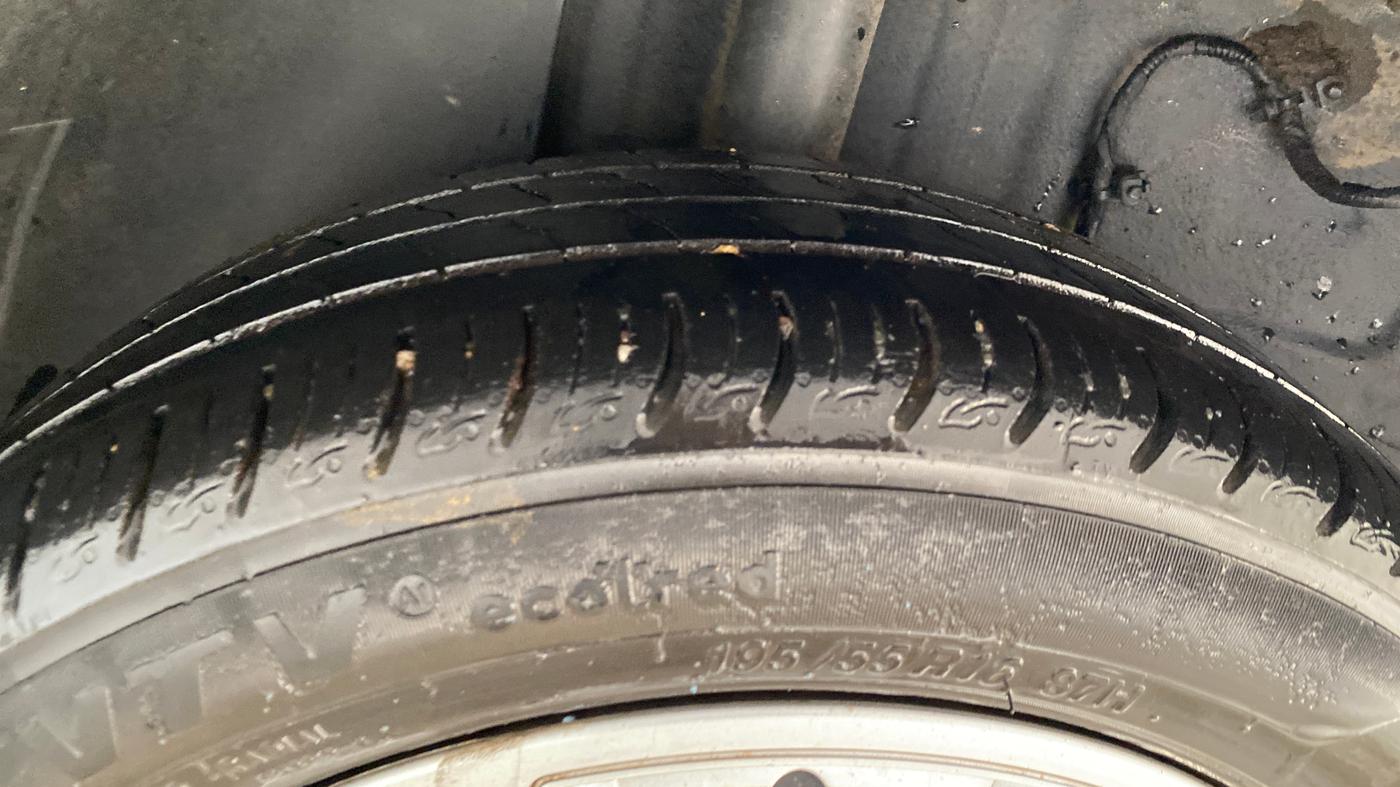 2021 Tata ALTROZ XM PLUS PETROL, Petrol, Manual, 55,080 km, Right Rear Tyre Tread