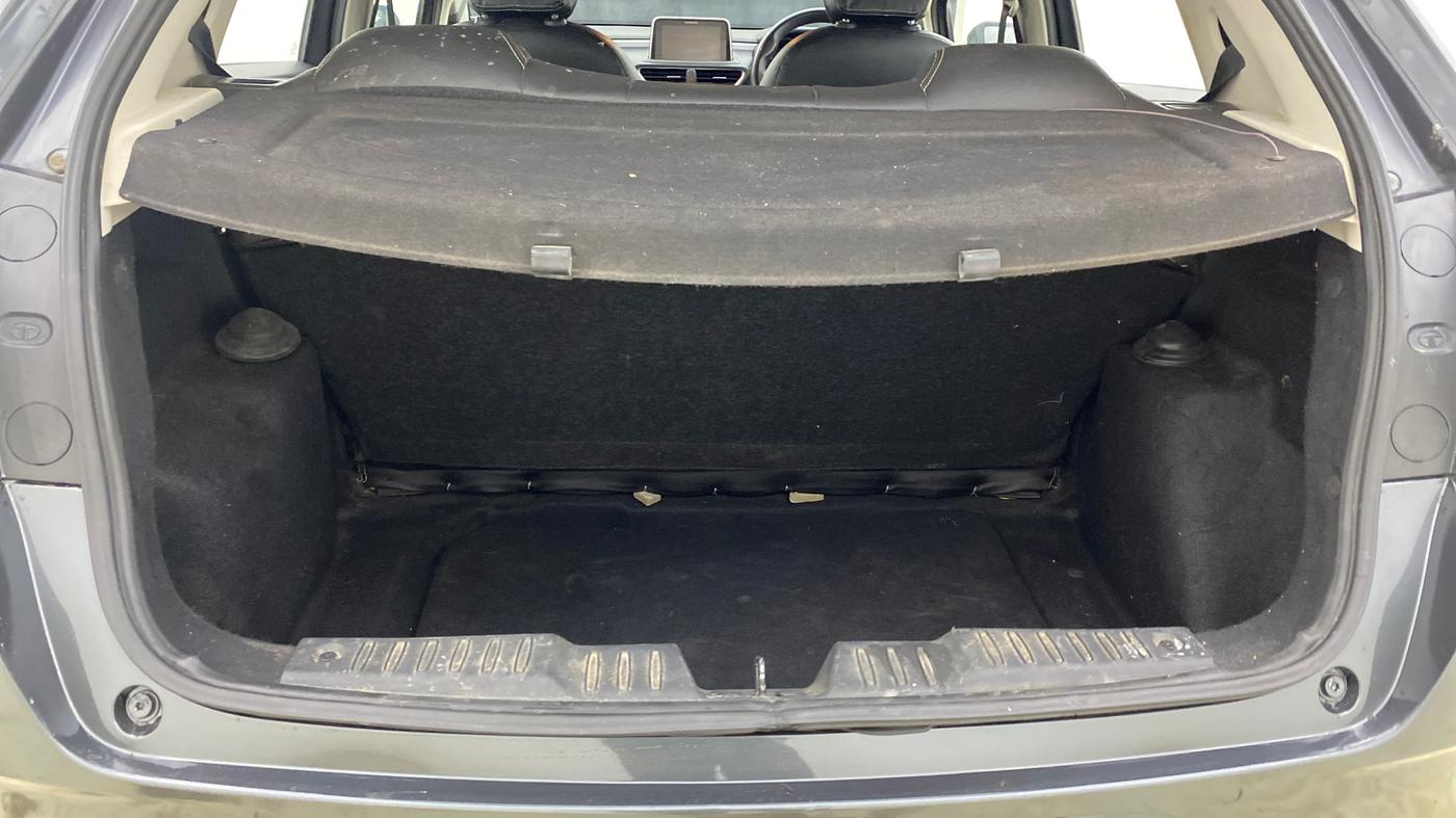 2021 Tata ALTROZ XM PLUS PETROL, Petrol, Manual, 55,080 km, Boot Inside
