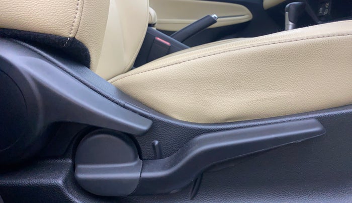 2020 Honda City 1.5L I-VTEC ZX CVT, Petrol, Automatic, 28,139 km, Driver Side Adjustment Panel