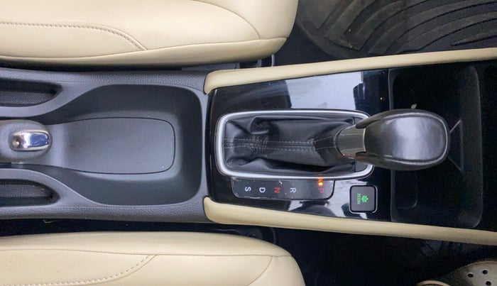 2020 Honda City 1.5L I-VTEC ZX CVT, Petrol, Automatic, 28,139 km, Gear Lever