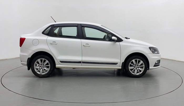 2017 Volkswagen Ameo HIGHLINE1.2L, Petrol, Manual, 23,835 km, Right Side