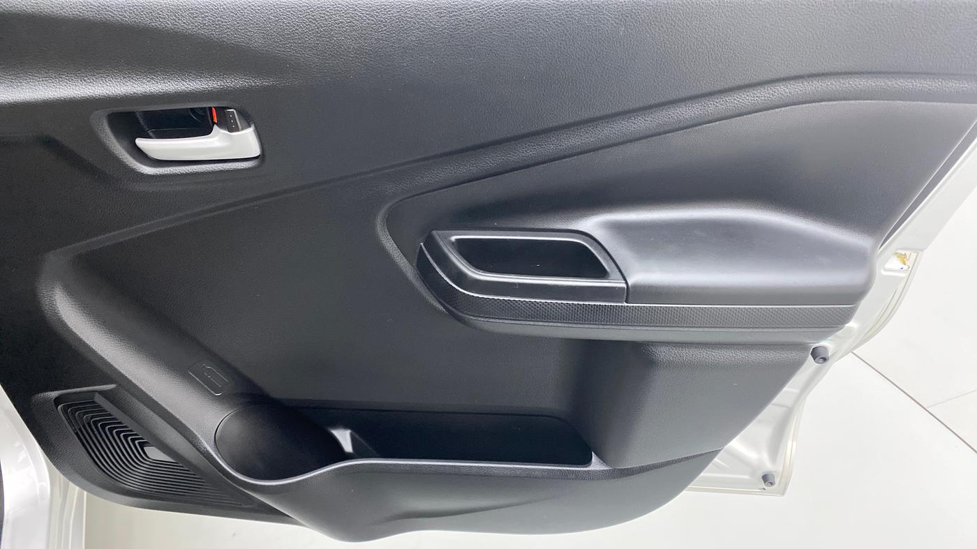 2022 Maruti Celerio ZXI D, Petrol, Manual, 577 km, Driver Side Door Panels Control