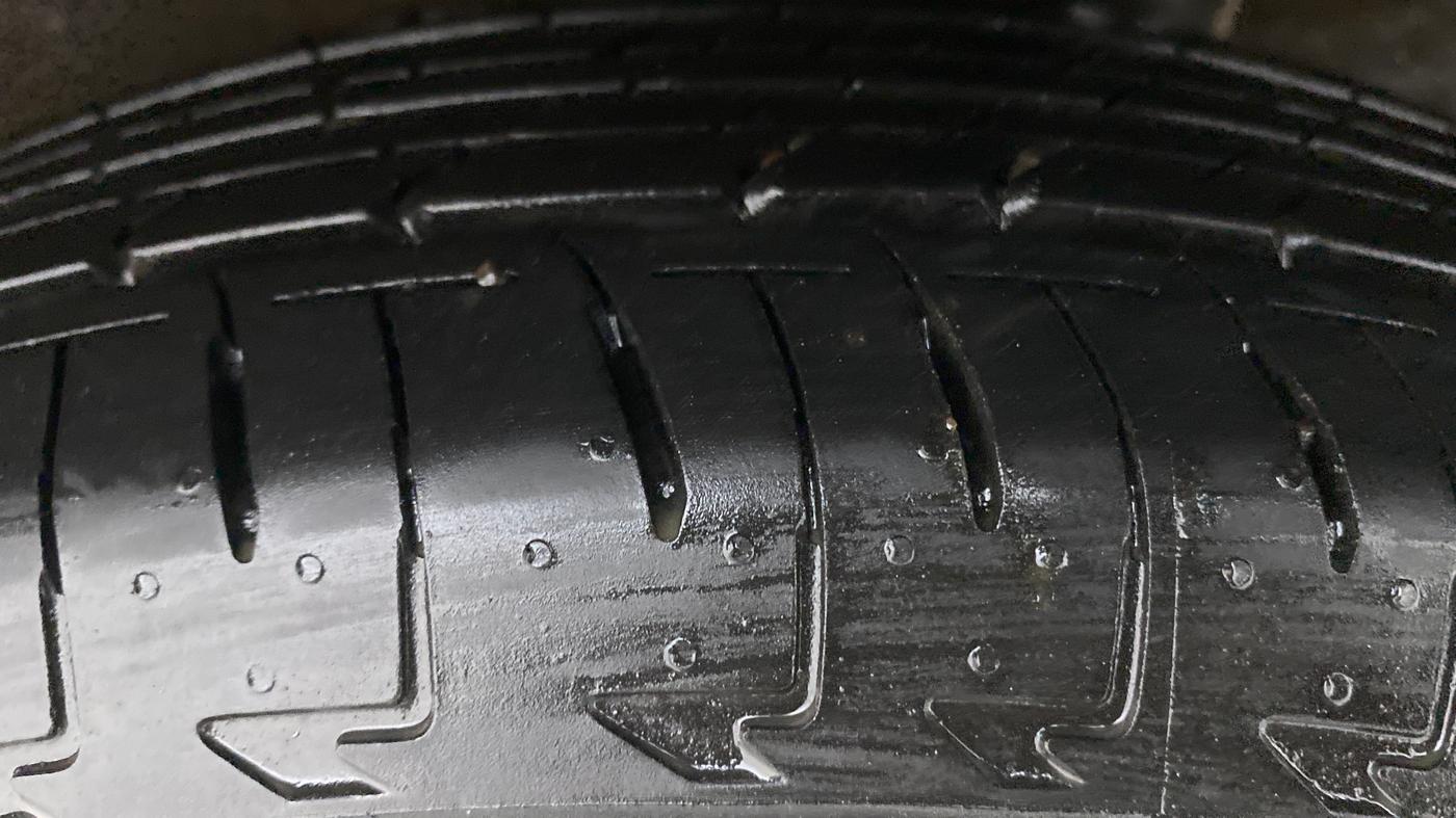 2022 Maruti Celerio ZXI D, Petrol, Manual, 577 km, Left Rear Tyre Tread