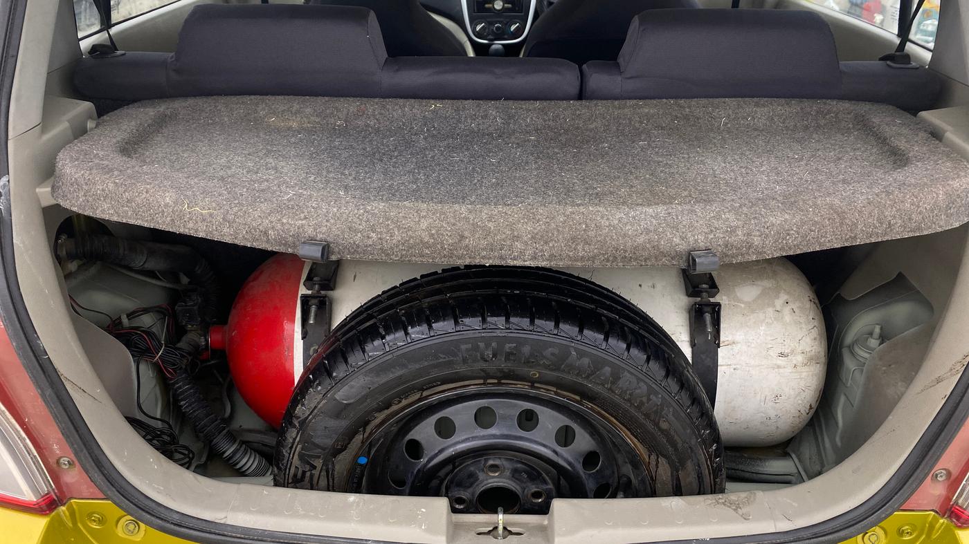 2014 Maruti Celerio VXI CNG, CNG, Manual, 1,17,536 km, Boot Inside