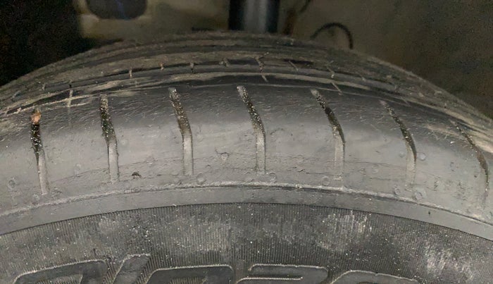 2021 Hyundai VENUE S 1.2, Petrol, Manual, 87,932 km, Left Front Tyre Tread