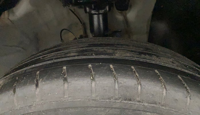 2021 Hyundai VENUE S 1.2, Petrol, Manual, 87,932 km, Right Front Tyre Tread