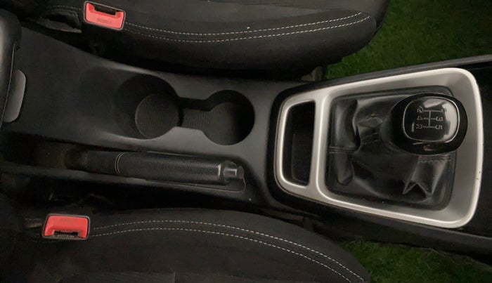 2021 Hyundai VENUE S 1.2, Petrol, Manual, 87,932 km, Gear Lever