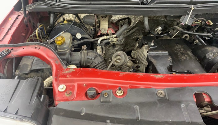 2016 Mahindra TUV300 T6, Diesel, Manual, 73,681 km, Engine View - Right
