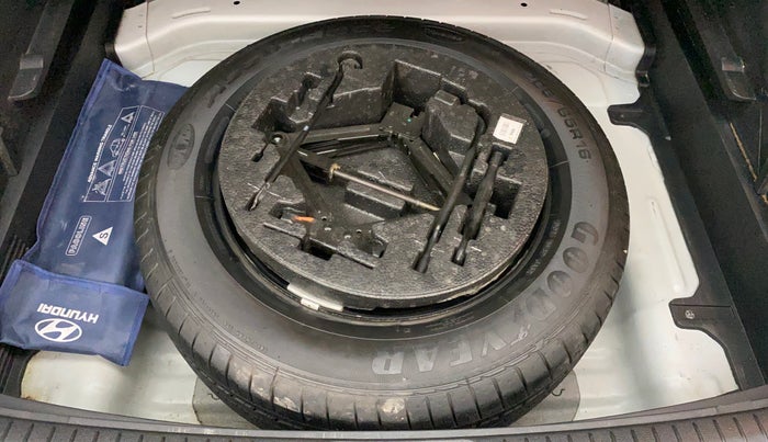 2017 Hyundai Creta E PLUS 1.6 PETROL, Petrol, Manual, 45,965 km, Spare Tyre