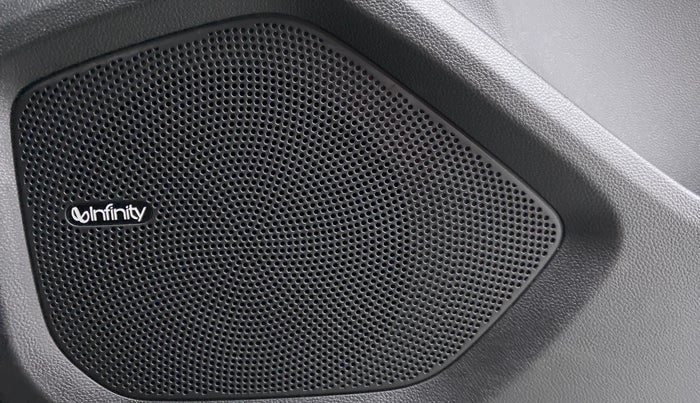 2019 MG HECTOR SHARP DCT PETROL, Petrol, Automatic, 23,953 km, Speaker