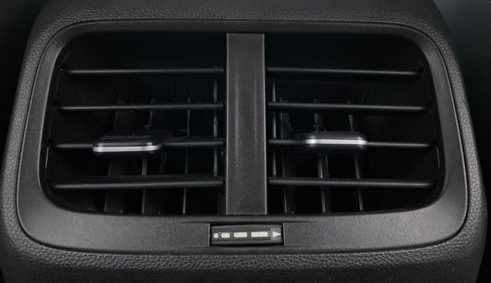 2019 MG HECTOR SHARP DCT PETROL, Petrol, Automatic, 23,953 km, Rear AC Vents