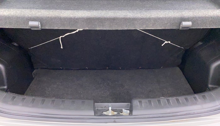2014 Maruti Swift VDI, Diesel, Manual, 38,373 km, Boot Inside