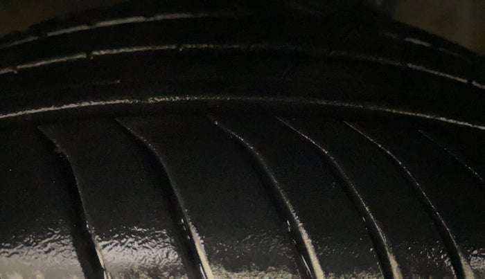 2019 Maruti Celerio VXI AMT (O), Petrol, Automatic, 60,279 km, Left Front Tyre Tread