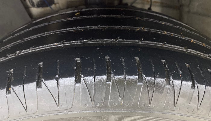 2022 Hyundai VENUE N LINE N8 1.0 TURBO DCT, Petrol, Automatic, 16,700 km, Left Front Tyre Tread