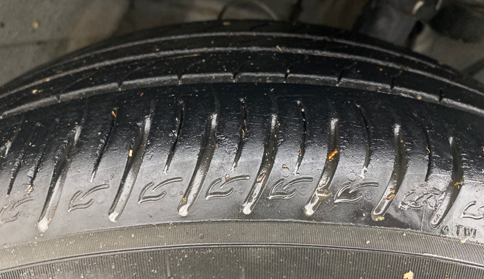 2022 Hyundai VENUE N LINE N8 1.0 TURBO DCT, Petrol, Automatic, 16,700 km, Right Front Tyre Tread