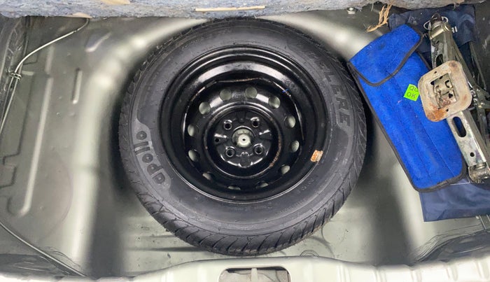 2012 Hyundai Eon MAGNA, Petrol, Manual, 70,686 km, Spare Tyre