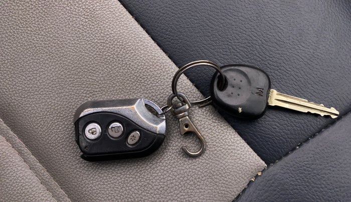 2012 Hyundai Eon MAGNA, Petrol, Manual, 70,686 km, Key Close Up