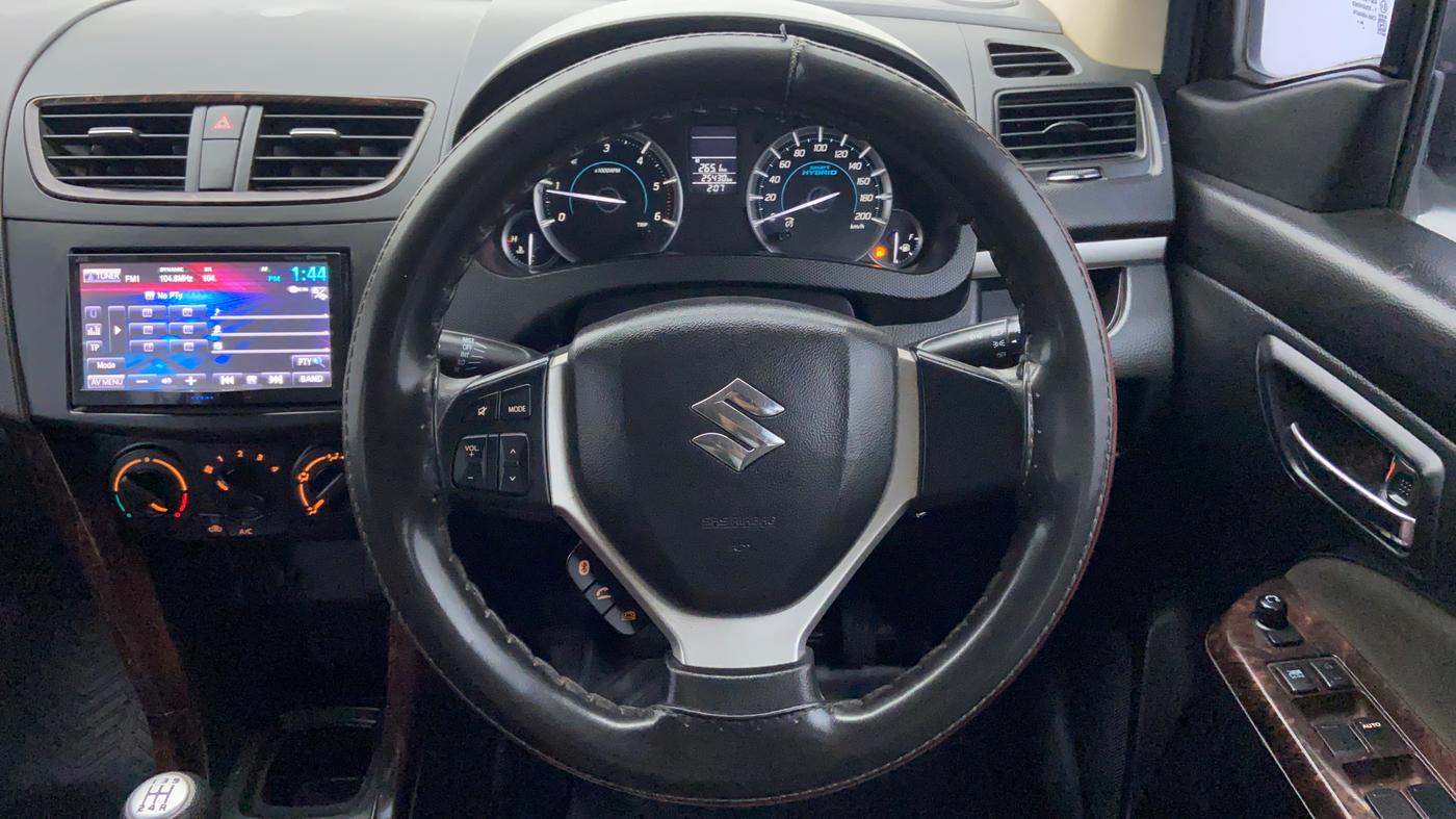 2018 Maruti Ertiga VDI SHVS LIMITED EDITION, Diesel, Manual, 25,075 km, Steering Wheel Close Up