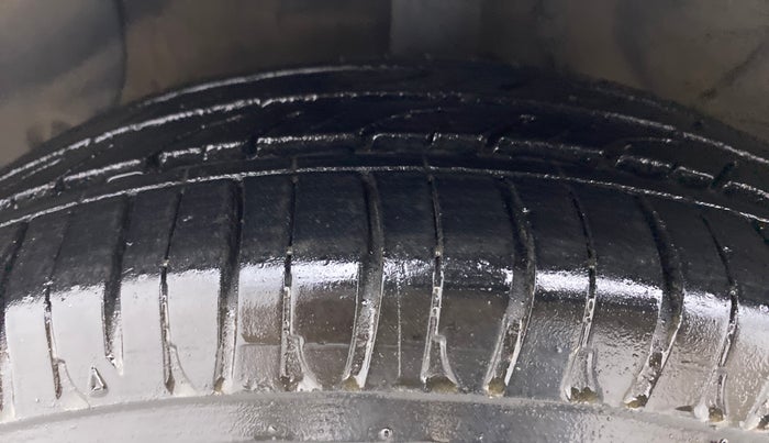 2013 Hyundai Grand i10 ASTA 1.2 VTVT, Petrol, Manual, 59,859 km, Left Front Tyre Tread