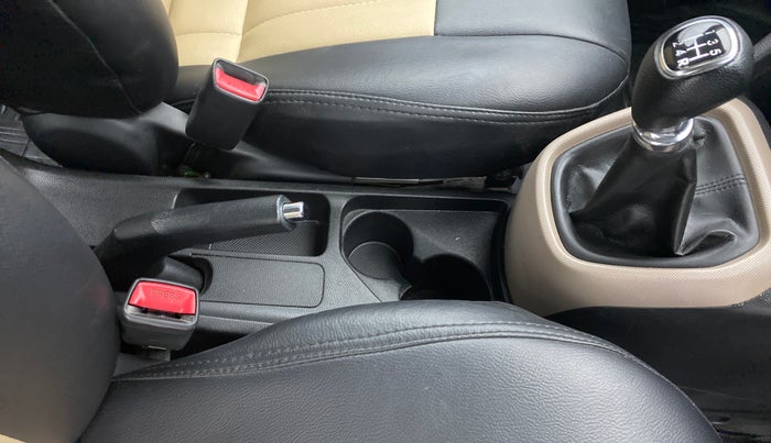 2013 Hyundai Grand i10 ASTA 1.2 VTVT, Petrol, Manual, 59,859 km, Gear Lever