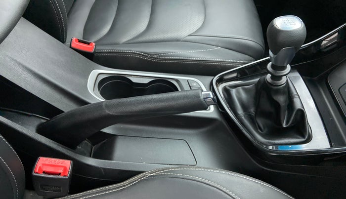 2020 MG HECTOR SMART HYBRID 1.5 PETROL, Petrol, Manual, 15,108 km, Gear Lever