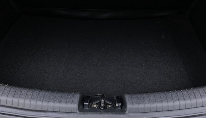 2019 Hyundai Grand i10 MAGNA 1.2 KAPPA VTVT, Petrol, Manual, 14,740 km, Boot Inside