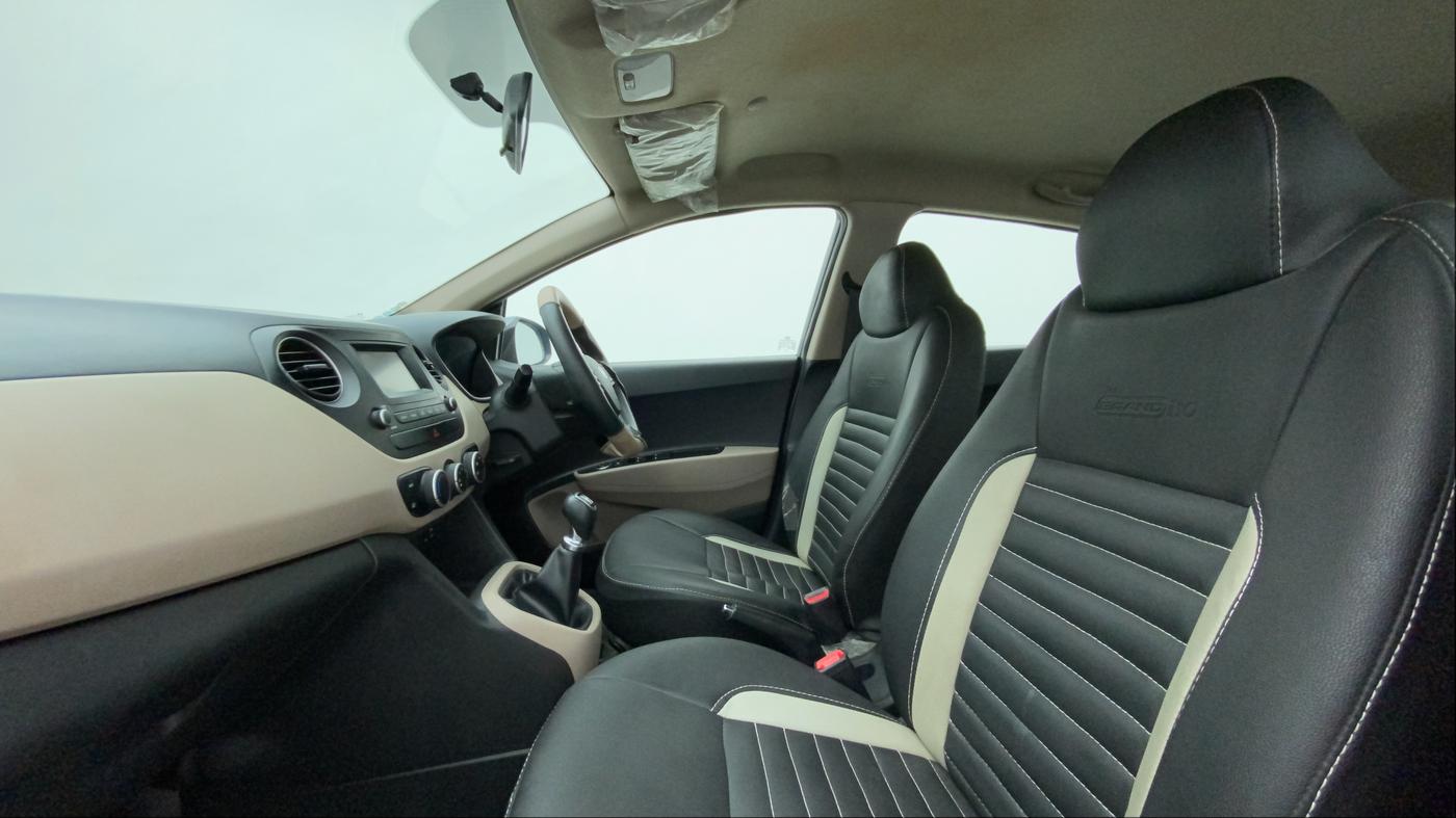 2018 Hyundai Grand i10 SPORTZ 1.2 KAPPA VTVT, Petrol, Manual, 94,280 km, Right Side Front Door Cabin