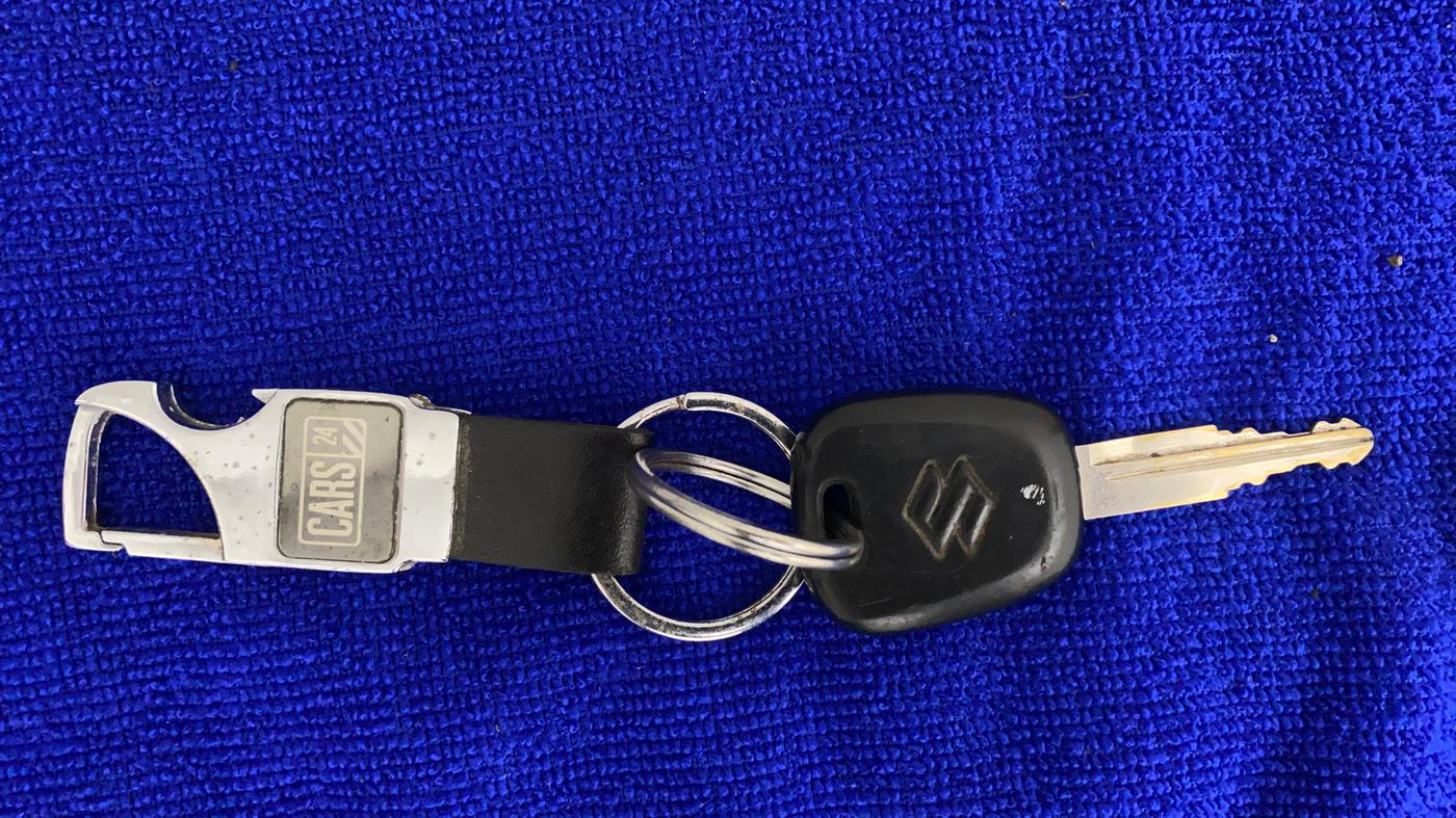 2019 Maruti Alto 800 LXI, Petrol, Manual, 33,325 km, Key Close Up