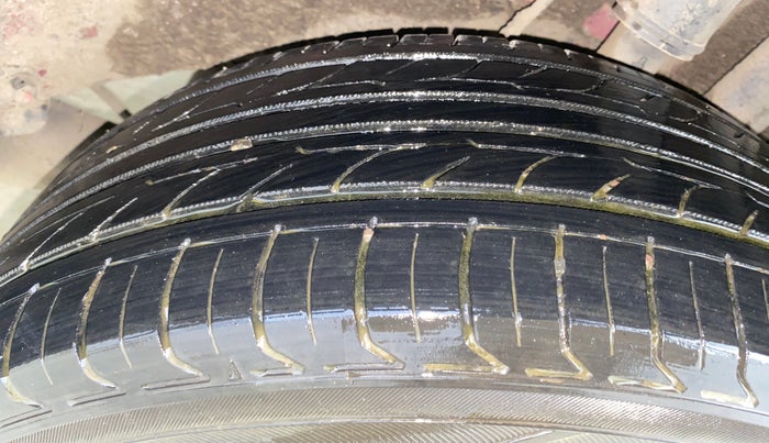 2018 Tata NEXON XZ PETROL, Petrol, Manual, 71,613 km, Left Rear Tyre Tread