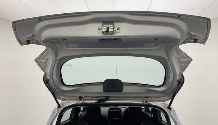 2021 Renault Kwid RXT 1.0 AMT (O), Petrol, Automatic, 21,890 km, Boot Door Open