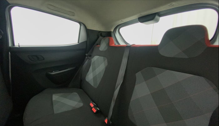 2021 Renault Kwid RXT 1.0 AMT (O), Petrol, Automatic, 21,890 km, Right Side Rear Door Cabin
