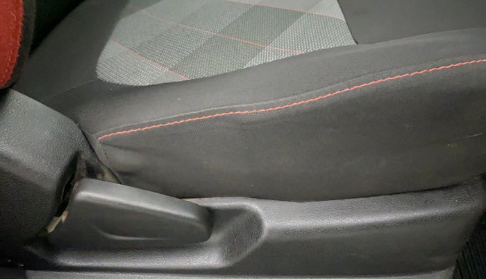 2021 Renault Kwid RXT 1.0 AMT (O), Petrol, Automatic, 21,890 km, Driver Side Adjustment Panel