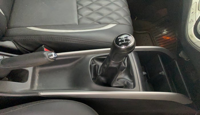 2016 Maruti Baleno ALPHA PETROL 1.2, Petrol, Manual, 70,367 km, Gear Lever