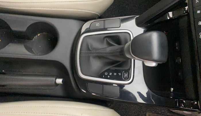 2020 KIA SELTOS HTX IVT 1.5 PETROL, Petrol, Automatic, 37,241 km, Gear Lever