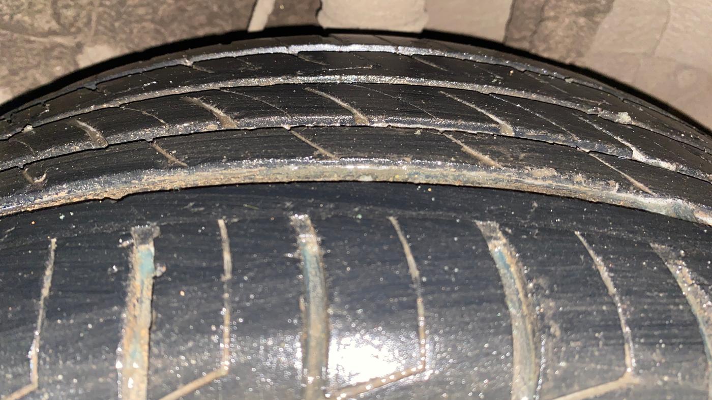 2022 Tata NEXON XZ PLUS PETROL, CNG, Manual, 1,05,744 km, Left Rear Tyre Tread