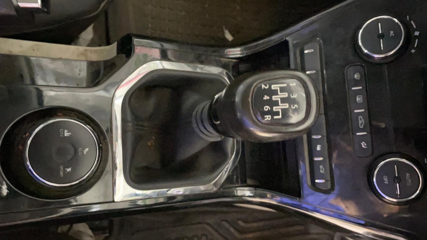2022 Tata NEXON XZ PLUS PETROL, CNG, Manual, 1,05,744 km, Gear Lever