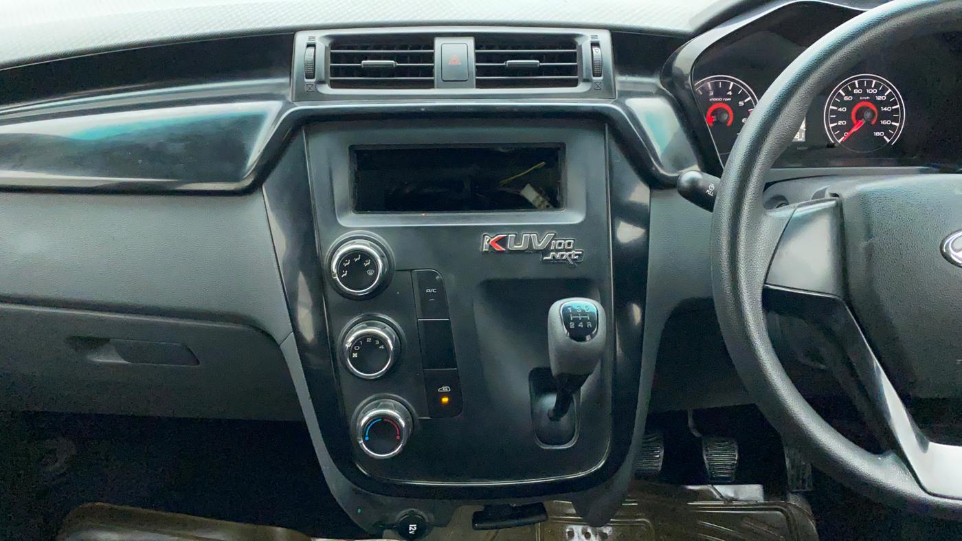2017 Mahindra KUV 100 NXT K4+ 6S, Petrol, Manual, 20,536 km, Air Conditioner