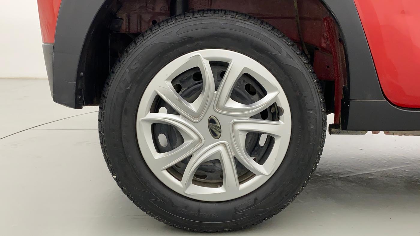 2017 Mahindra KUV 100 NXT K4+ 6S, Petrol, Manual, 20,536 km, Right Rear Wheel
