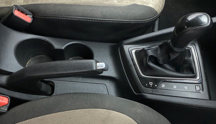 2018 Hyundai Elite i20 Magna Executive 1.2 AT, Petrol, Automatic, 85,315 km, Gear Lever