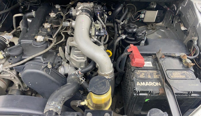 2014 Toyota Innova 2.5 GX 8 STR, Diesel, Manual, 1,07,663 km, Engine View - Left