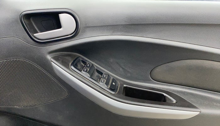 2016 Ford New Figo TITANIUM 1.2 PETROL MT, Petrol, Manual, 84,704 km, Driver Side Door Panels Control