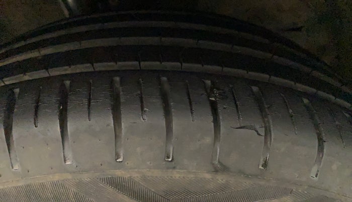 2020 Maruti Baleno ZETA PETROL 1.2, Petrol, Manual, 14,523 km, Left Front Tyre Tread