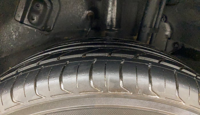 2018 Tata NEXON XMA PETROL, Petrol, Automatic, 54,039 km, Left Rear Tyre Tread