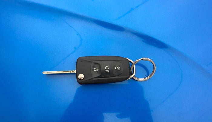 2018 Tata NEXON XMA PETROL, Petrol, Automatic, 54,039 km, Key Close Up