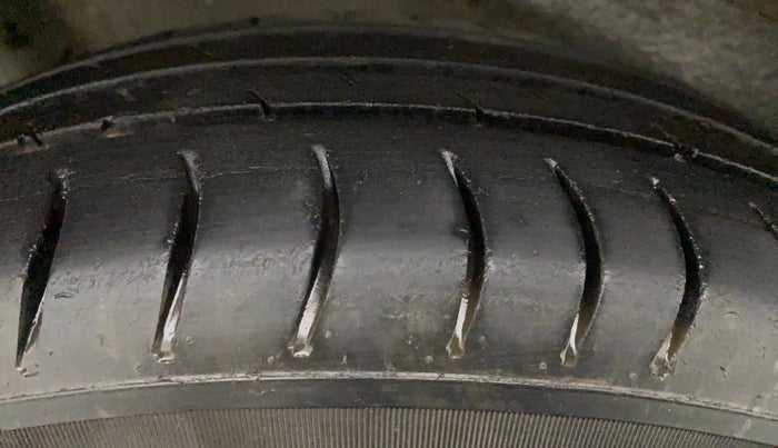 2014 Maruti Wagon R 1.0 LXI CNG, CNG, Manual, 96,139 km, Left Rear Tyre Tread