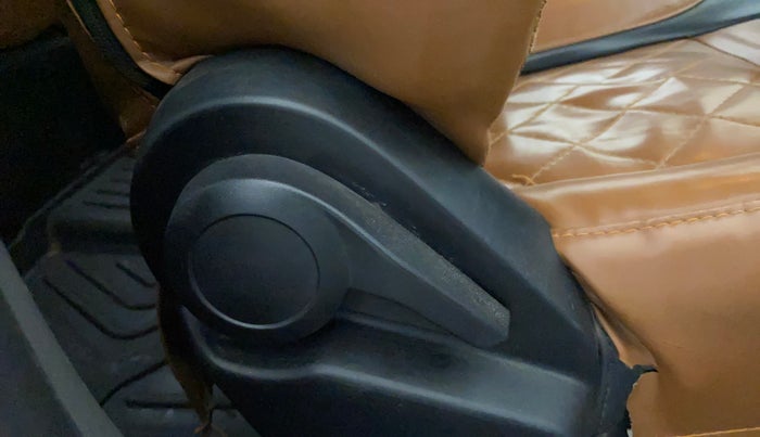 2020 Tata ALTROZ XT PETROL, Petrol, Manual, 47,402 km, Driver Side Adjustment Panel