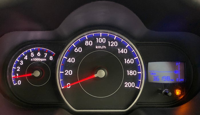2016 Hyundai i10 MAGNA 1.1, Petrol, Manual, 36,198 km, Odometer Image