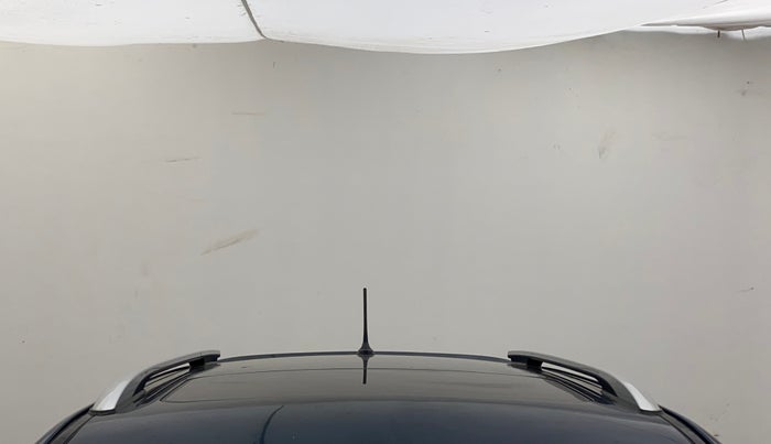 2019 Mahindra XUV300 W8 (O) 1.5 DIESEL AMT, Diesel, Automatic, 1,06,866 km, Moonroof/ Sunroof