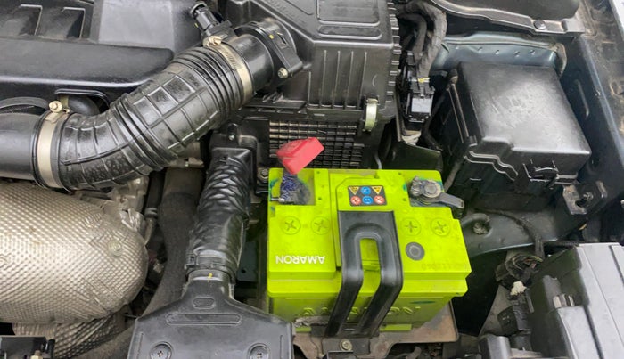 2019 Mahindra XUV300 W8 (O) 1.5 DIESEL AMT, Diesel, Automatic, 1,06,866 km, Engine View - Left