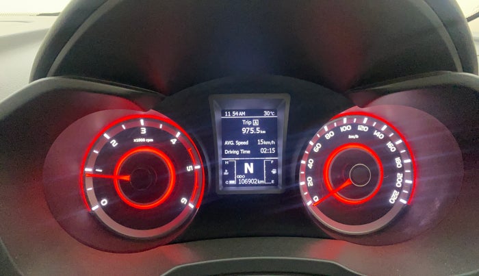 2019 Mahindra XUV300 W8 (O) 1.5 DIESEL AMT, Diesel, Automatic, 1,06,866 km, Odometer Image